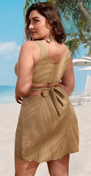 Plus Size Ring Linked Bikini Set With Beach Skirt Brown